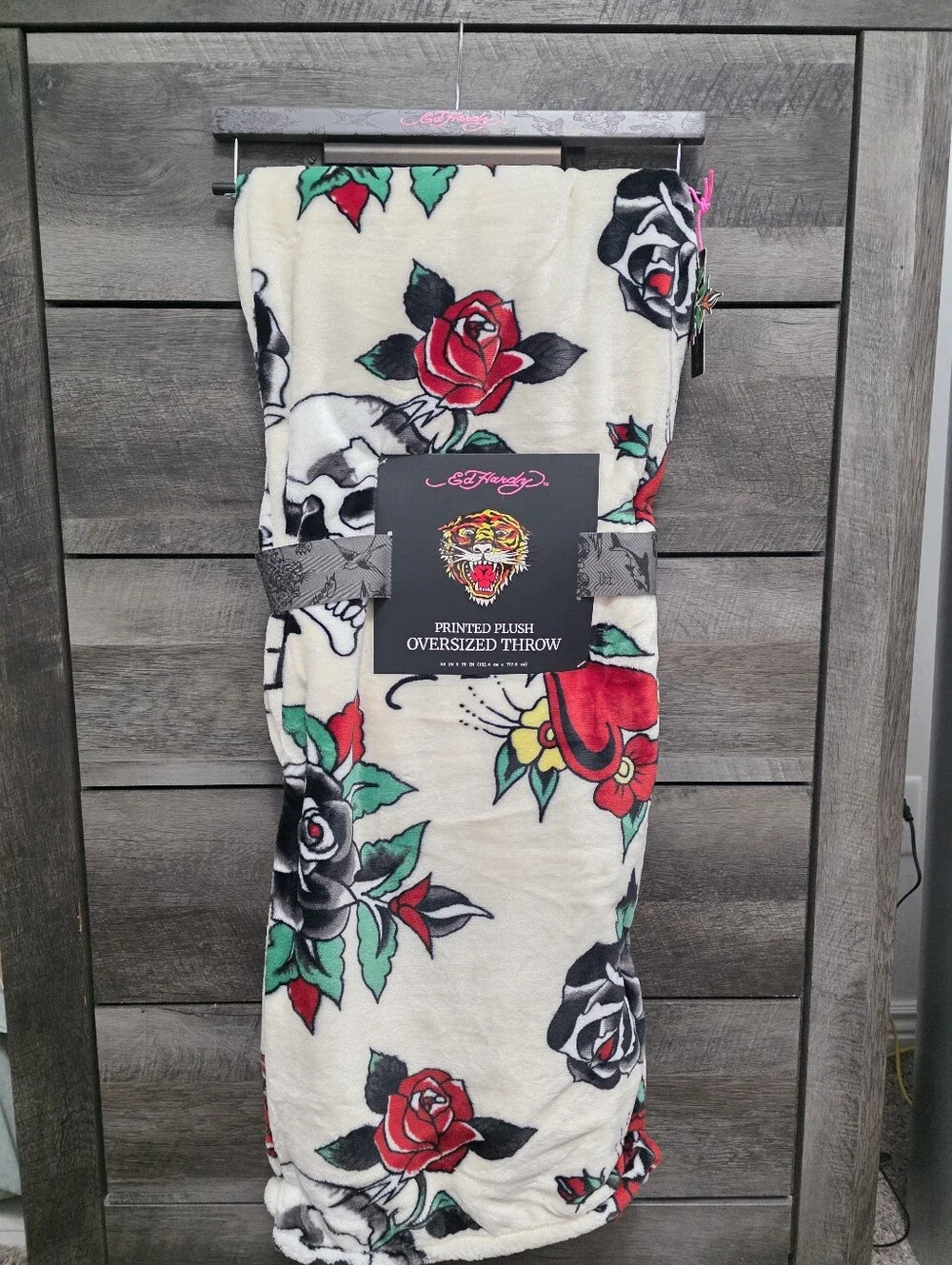 Ed Hardy Skulls & Roses Oversized Throw Blanket New
